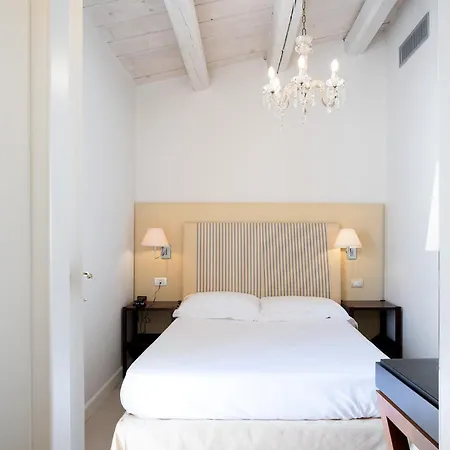 Готель Palazzo Cavalieri 4*